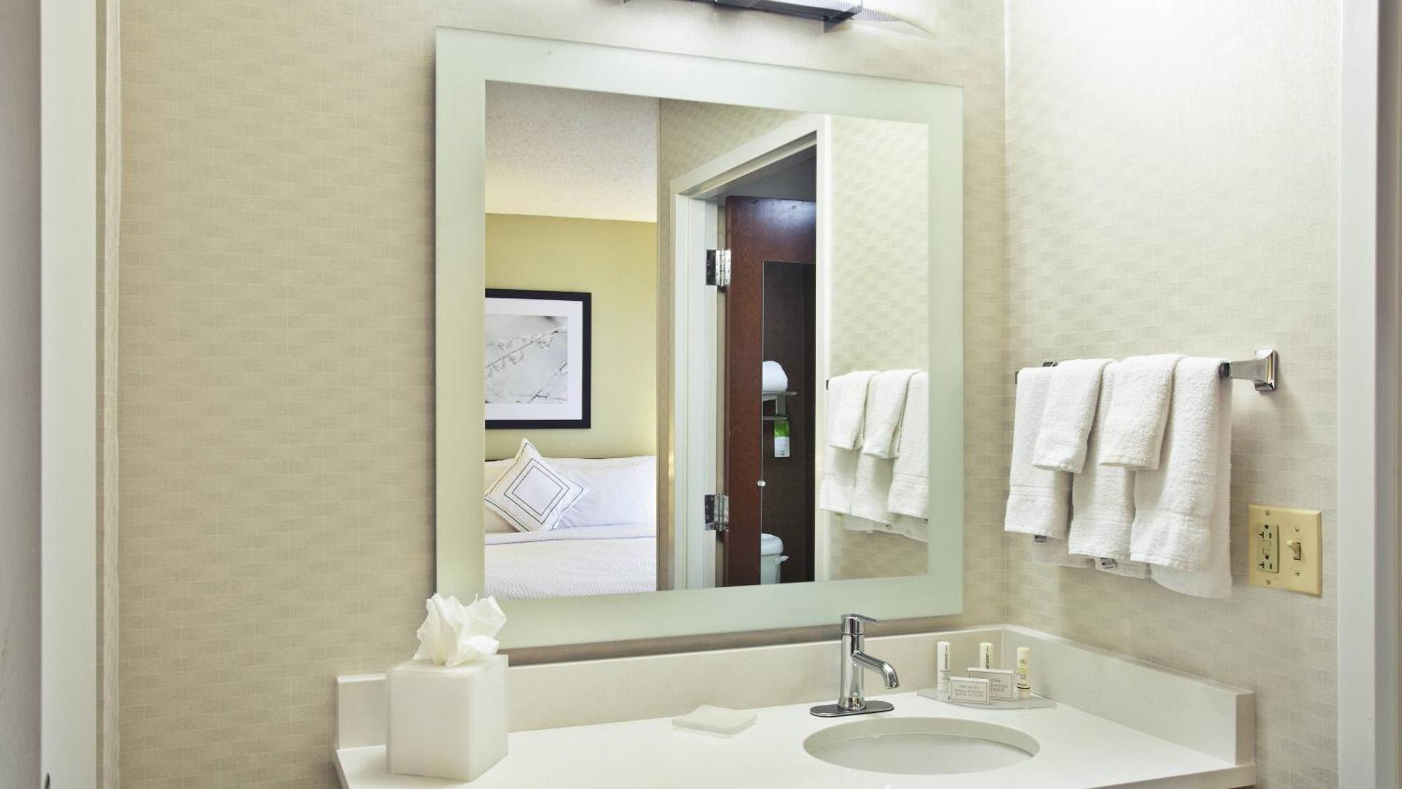 Springhill Suites By Marriott Chicago Elmhurst Oakbrook Area Exterior foto