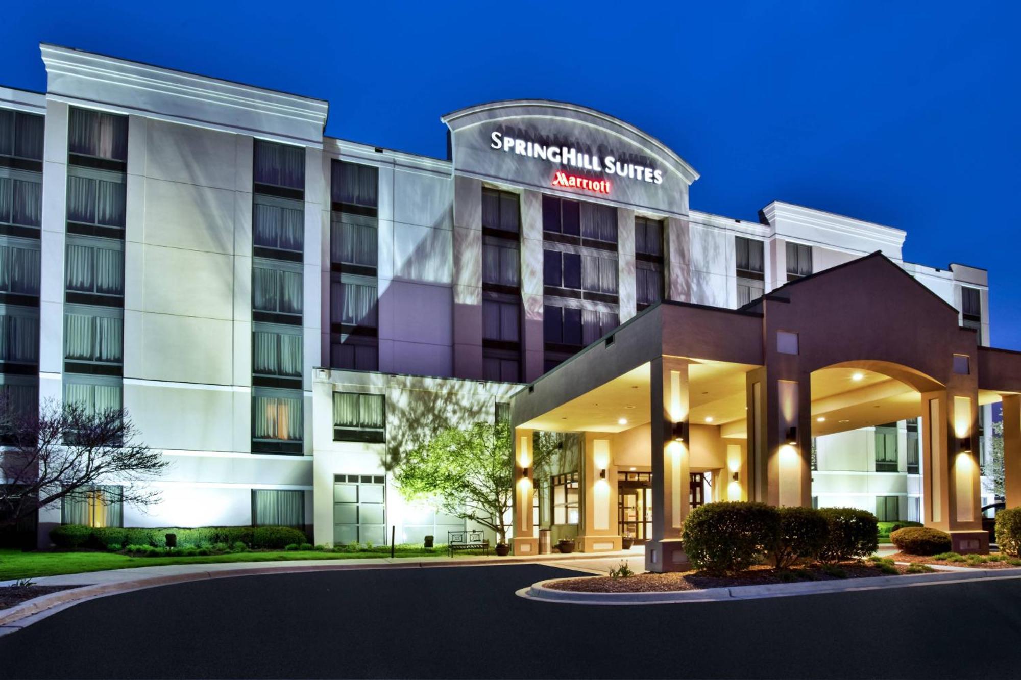 Springhill Suites By Marriott Chicago Elmhurst Oakbrook Area Exterior foto